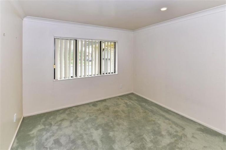Photo of property in 71 Glenross Drive, Wattle Downs, Auckland, 2103