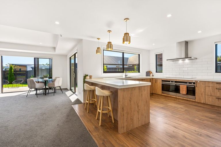 Photo of property in 12 Mellay Mews, Mosgiel, 9024