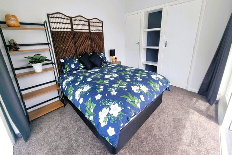 Photo of property in 37 Cuffs Road, Wainoni, Christchurch, 8061