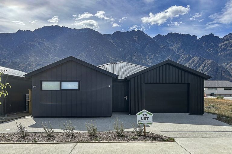 Photo of property in 5 Shoveler Road, Jacks Point, 9371