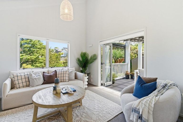 Photo of property in 2 Ely Place, Bethlehem, Tauranga, 3110