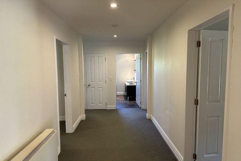 Photo of property in 98 Rahui Road, Otaki, 5512