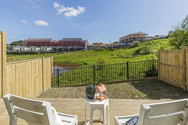 Photo of property in 28 Korokio Lane, Henderson, Auckland, 0612