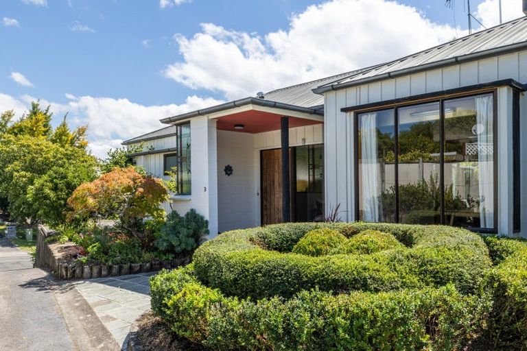 Photo of property in 3 Kopanga Road, Havelock North, 4130