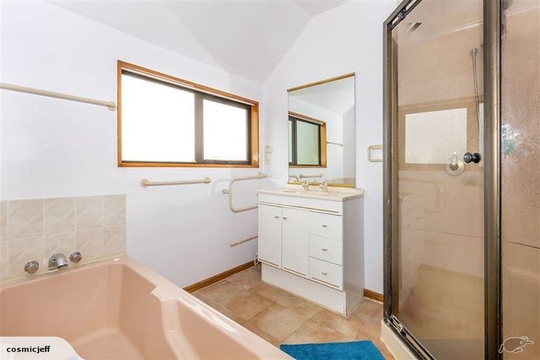 Photo of property in 8a Craven Street, Sockburn, Christchurch, 8042