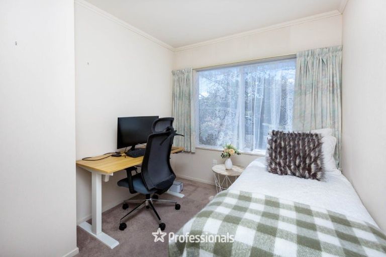 Photo of property in 1/4 Comeskey Grove, Elderslea, Upper Hutt, 5018