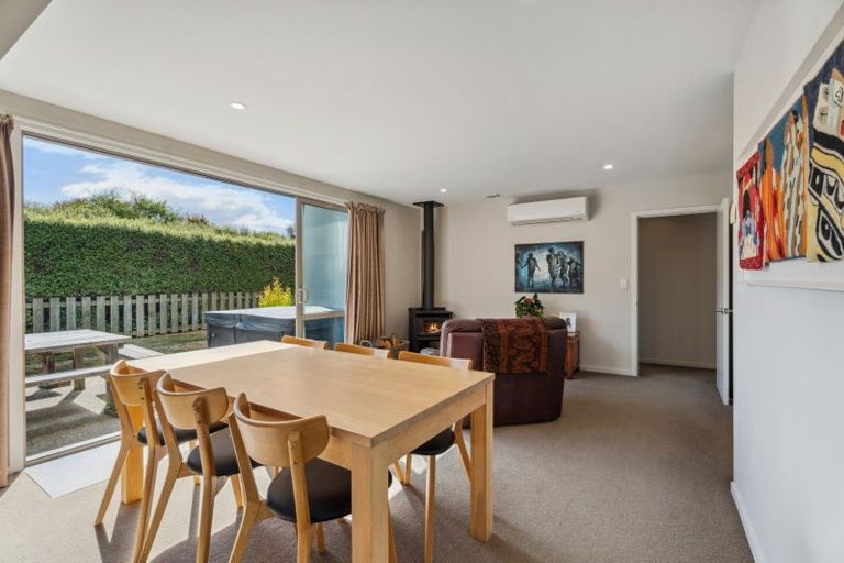 Photo of property in 12 Paradise Place, Lake Hawea, Wanaka, 9382