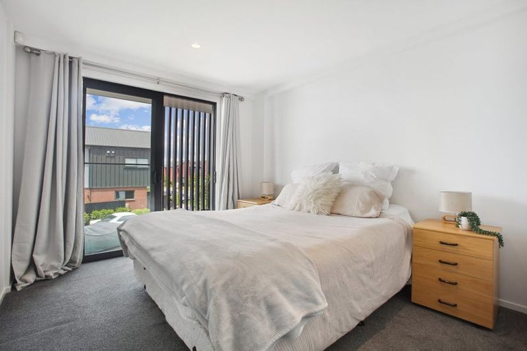 Photo of property in 3/2 Sioux Road, Hobsonville, Auckland, 0616