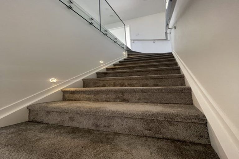 Photo of property in 15c Tabitha Crescent, Henderson, Auckland, 0612