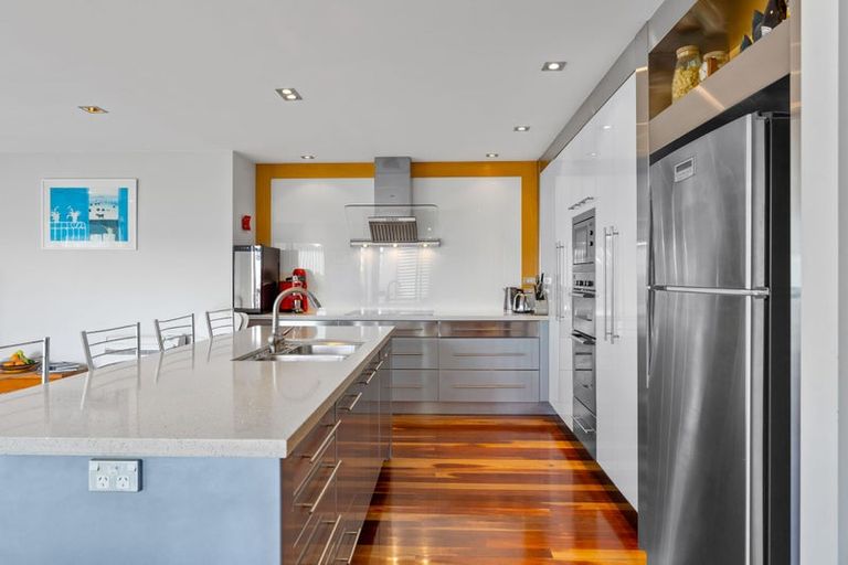 Photo of property in 41 Prospect Terrace, Milford, Auckland, 0620