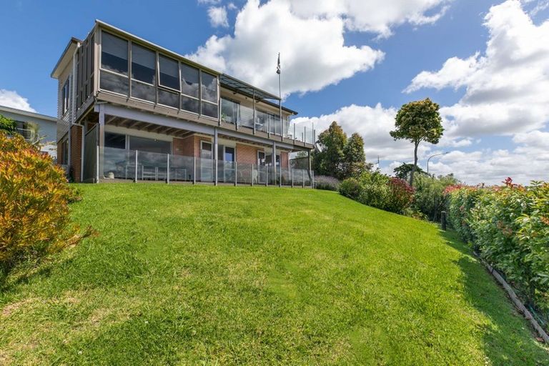 Photo of property in 92a Tiri Road, Manly, Whangaparaoa, 0930