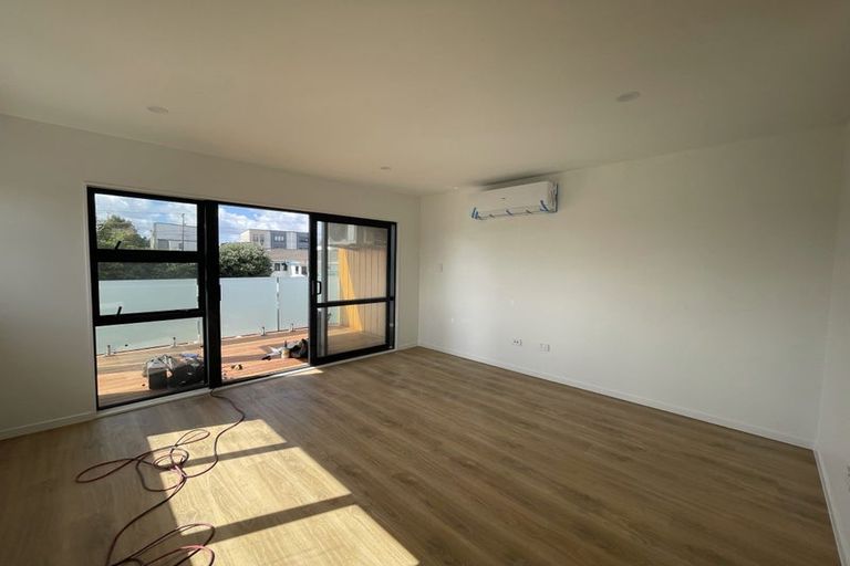 Photo of property in 128a Pooks Road, Ranui, Auckland, 0612