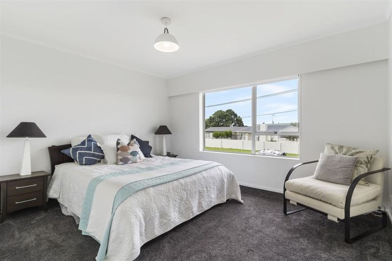 Photo of property in 116 Clovelly Road, Bucklands Beach, Auckland, 2012