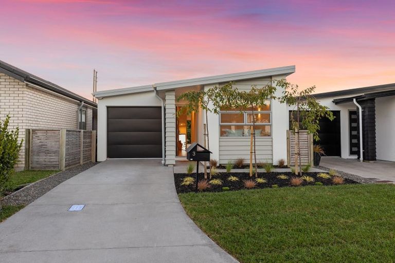 Photo of property in 3 Foley Grove, Pyes Pa, Tauranga, 3110
