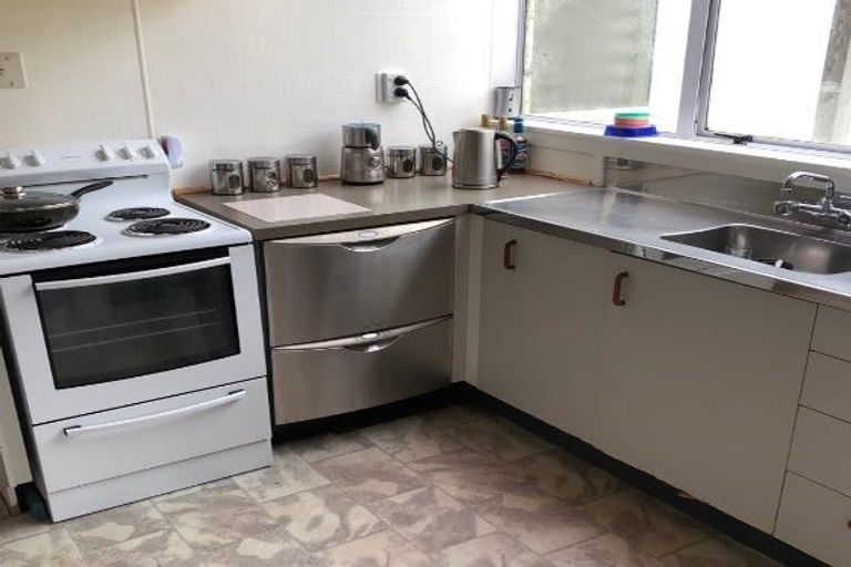 Photo of property in 950 State Highway 1, Oakleigh, Whangarei, 0171