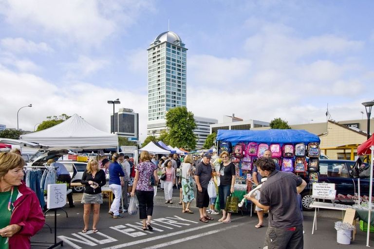 Photo of property in 3/240 Hurstmere Road, Takapuna, Auckland, 0622