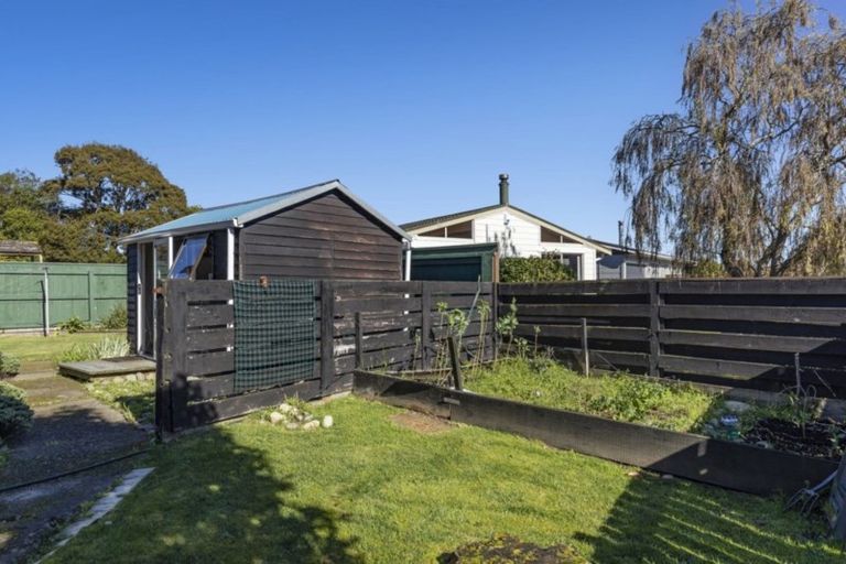 Photo of property in 26 Kentucky Street, Totara Park, Upper Hutt, 5018