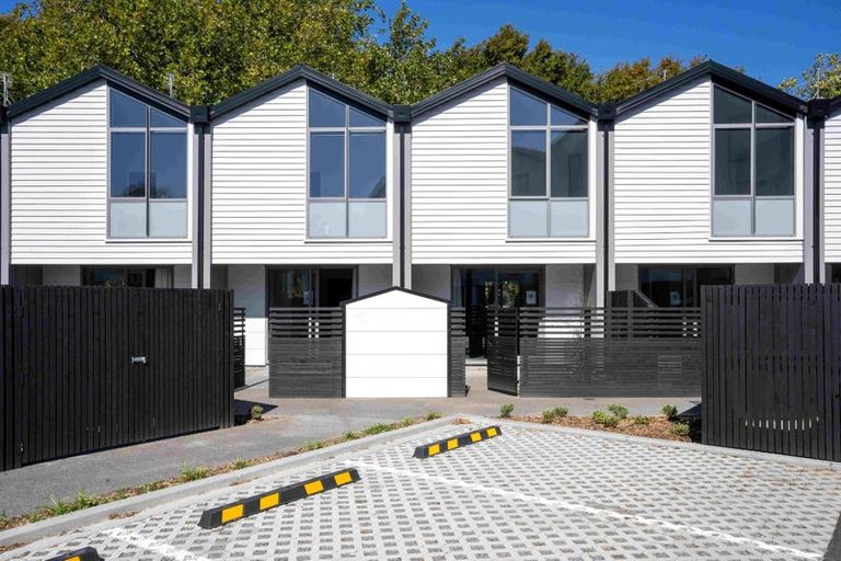 Photo of property in 9/27 Harewood Road, Papanui, Christchurch, 8053