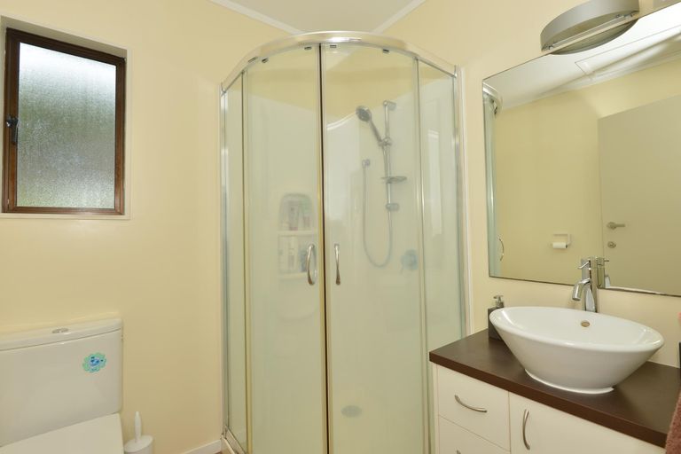 Photo of property in 33a Memorial Drive, Parahaki, Whangarei, 0112