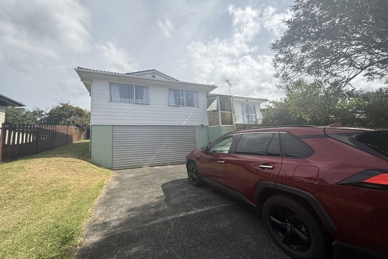 Photo of property in 10 Ribot Place, Randwick Park, Auckland, 2105