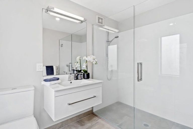 Photo of property in 22 Hampton Mews, Snells Beach, 0920