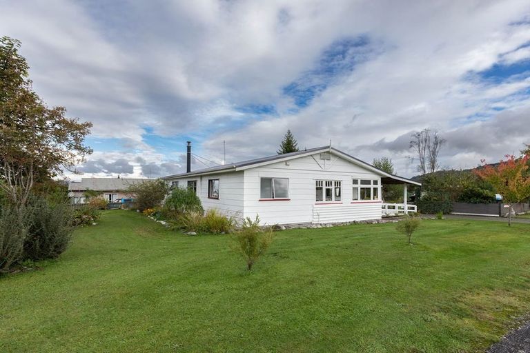 Photo of property in 22 Denston Street, Blackball, 7804