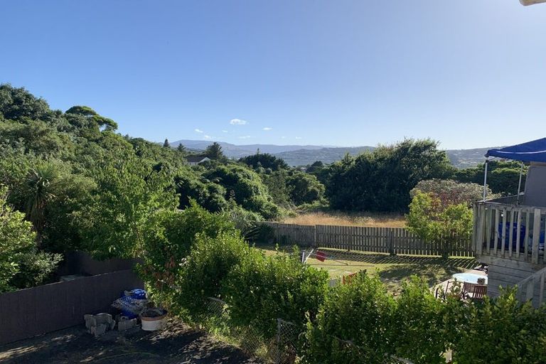 Photo of property in 8 Ngahue Crescent, Elsdon, Porirua, 5022