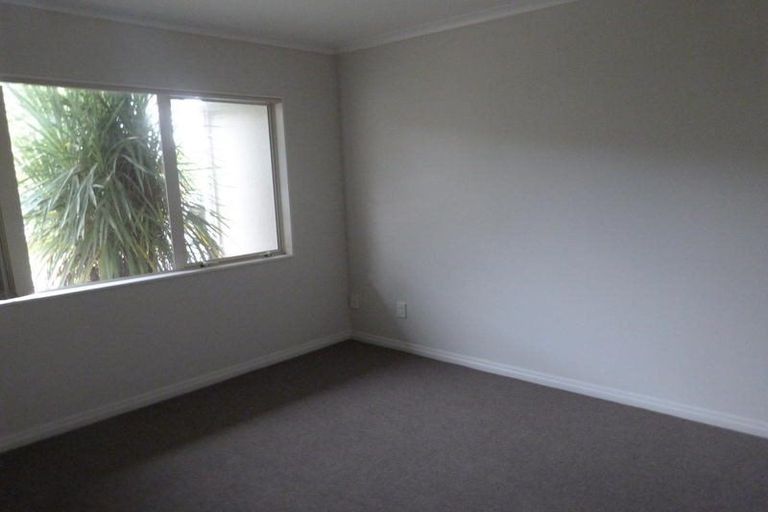 Photo of property in 25 Arlose Place, Westgate, Auckland, 0614