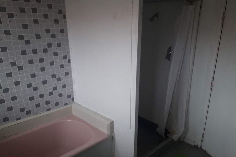 Photo of property in 5 Hanrahan Street, Upper Riccarton, Christchurch, 8041