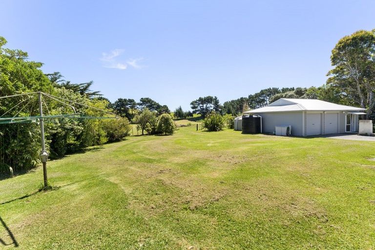 Photo of property in 151 Swamp Road, Te Horo, Otaki, 5581