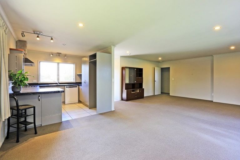 Photo of property in 3 Mcnaughton Place, Onekawa, Napier, 4110