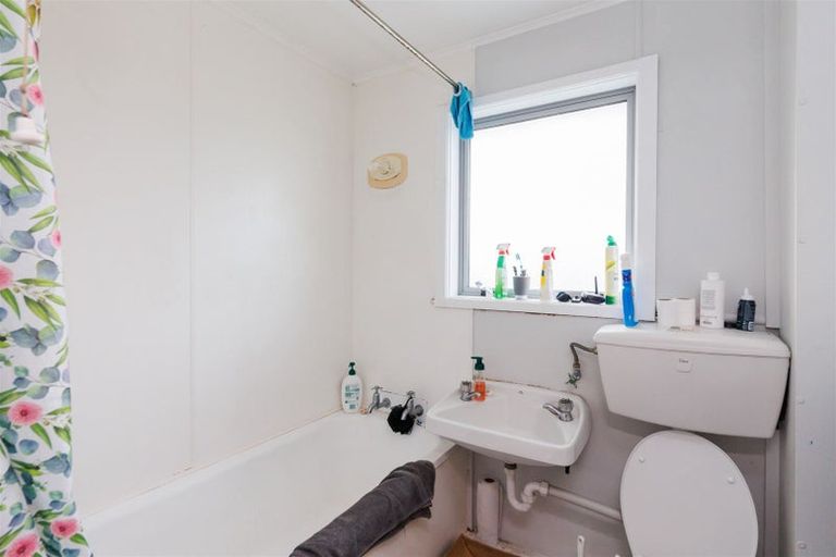 Photo of property in 8-10 Opie Place, Highbury, Palmerston North, 4412