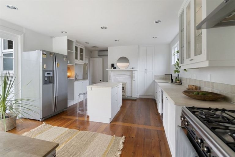 Photo of property in 121 Bristol Street, St Albans, Christchurch, 8014