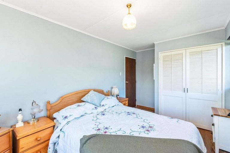 Photo of property in 9 Bermuda Grove, Paraparaumu Beach, Paraparaumu, 5032