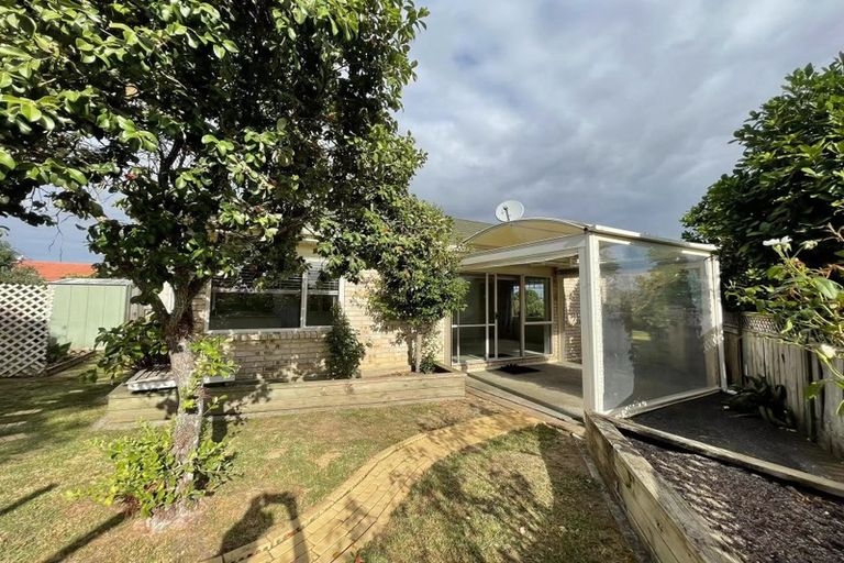 Photo of property in 47 Corta Bella Place, Golflands, Auckland, 2013