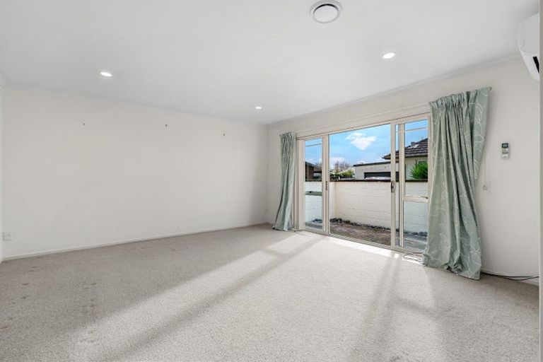 Photo of property in 68 Grey Street, Cambridge, 3434