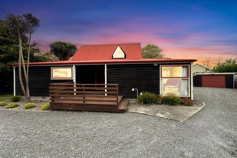 Photo of property in 351 Sawyers Arms Road, Harewood, Christchurch, 8051