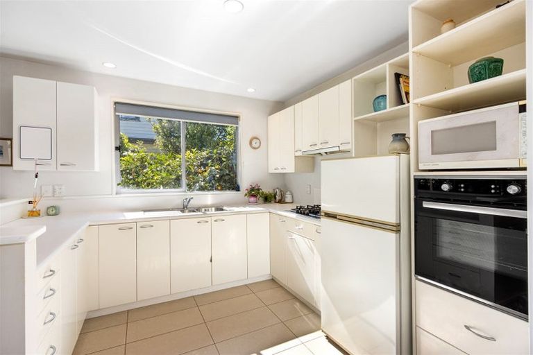 Photo of property in 12a Westburn Terrace, Burnside, Christchurch, 8041