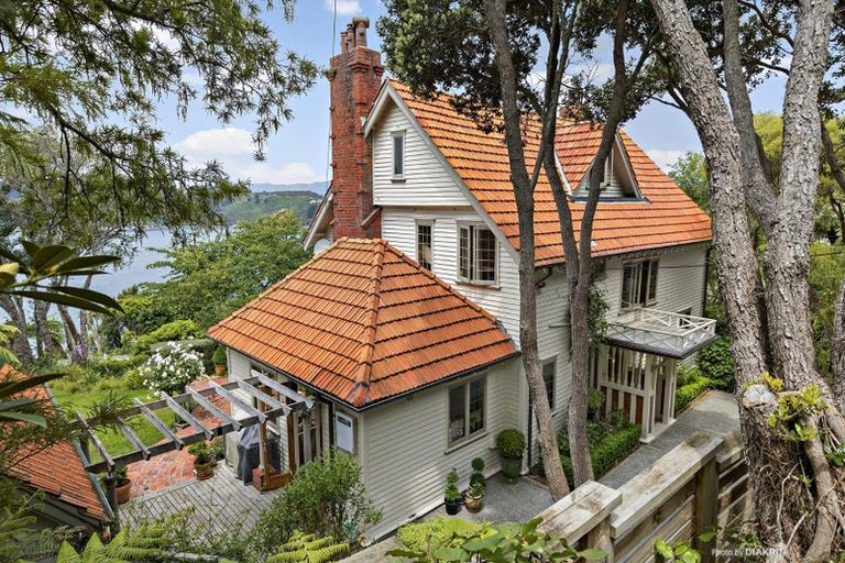 Photo of property in 51 Grafton Road, Roseneath, Wellington, 6011