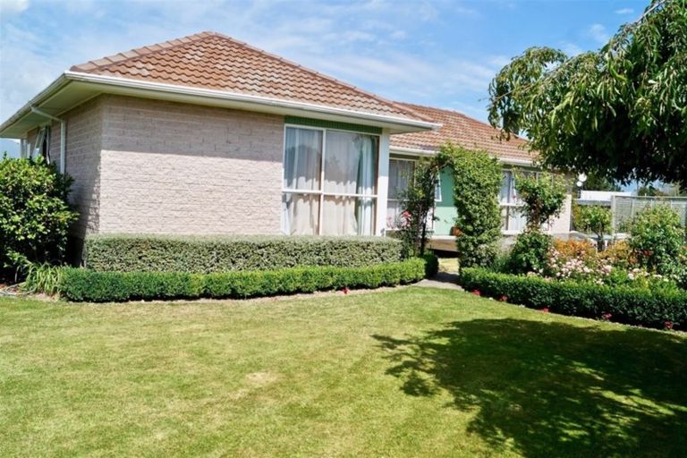 Photo of property in 21 Montrose Avenue, Culverden, 7392