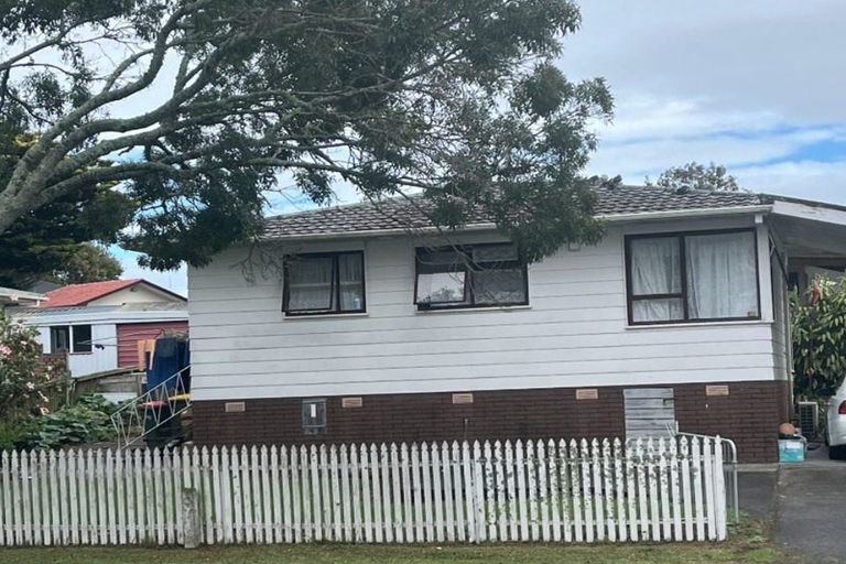 Photo of property in 1/60 Diorella Drive, Clover Park, Auckland, 2019