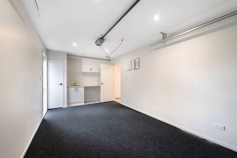 Photo of property in 40d Nikau Street, New Lynn, Auckland, 0600