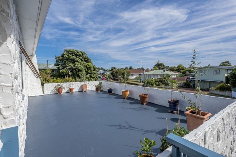 Photo of property in 9 O'rourke Place, Otaki Beach, Otaki, 5512