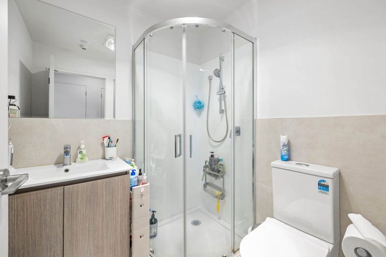 Photo of property in Rf202b, 16/18 Hewlett Road, Massey, Auckland, 0614