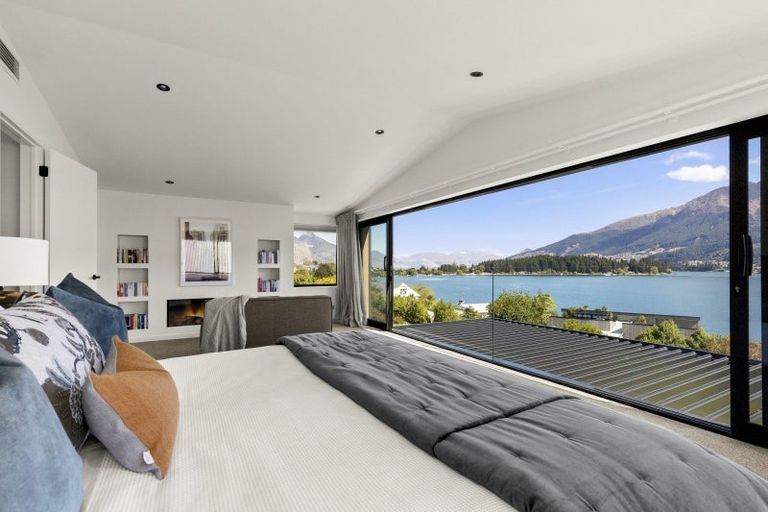 Photo of property in 513 Peninsula Road, Kelvin Heights, Queenstown, 9300