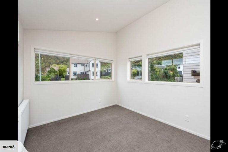 Photo of property in 86a Thurleigh Grove, Karori, Wellington, 6012