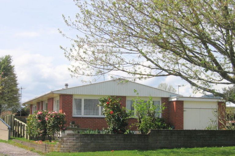 Photo of property in 16 Wharenui Road, Owhata, Rotorua, 3010