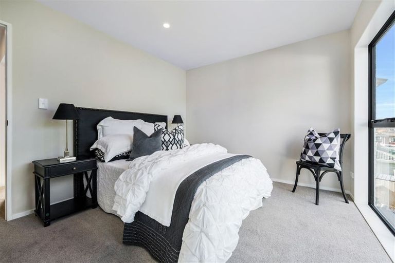 Photo of property in 15a Joyce Street, Pahurehure, Papakura, 2113