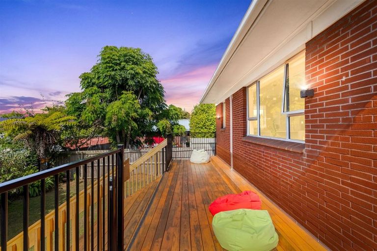 Photo of property in 2/4 Evelyn Place, Hillcrest, Auckland, 0627