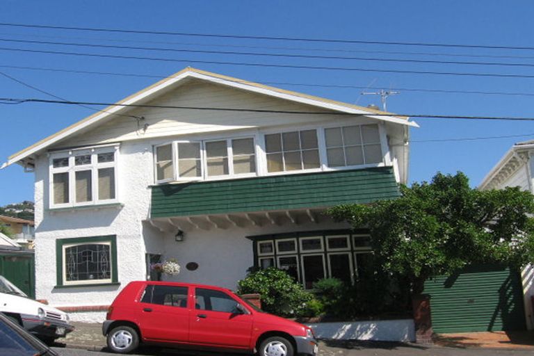 Photo of property in 60 Thompson Street, Mount Cook, Wellington, 6011